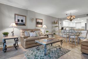 Posezení v ubytování The Islander - 4C by Sea Scape Properties + 26 fotografií