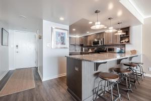 Kuchyň nebo kuchyňský kout v ubytování The Islander - 6B by Sea Scape Properties