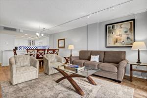 Posezení v ubytování The Islander - 2D by Sea Scape Properties