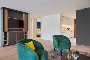 Χώρος καθιστικού στο Essential by Dorint Interlaken - New Opening
