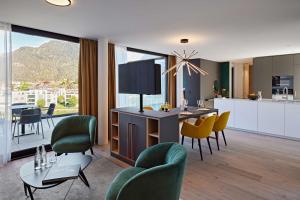 Η κουζίνα ή μικρή κουζίνα στο Essential by Dorint Interlaken - New Opening