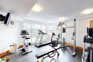 Fitness centrum a/nebo fitness zařízení v ubytování Woodrun #418