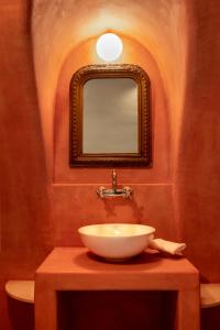 Koupelna v ubytování Byzantino Boutique Hotel + 36 fotografií