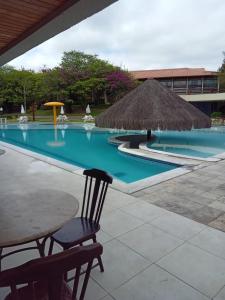 Kolam renang di atau dekat dengan Flat studio monte castelo gravatá PE +20 gambar