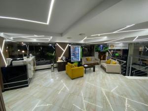 BRITNEY HOTEL Machala的休息区