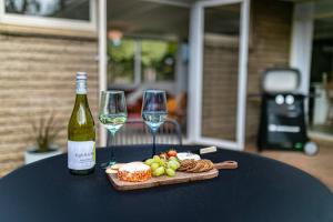 Spacious, Pet Friendly - Close to Main St的酒水