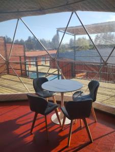Balkón nebo terasa v ubytování Glamping Domos Lago Rapel