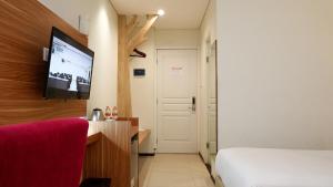 TV o dispositivi per l'intrattenimento presso Front One Resort Magelang