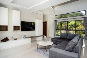 TV/trung tâm giải trí tại THE PURE VILLA Bangpor Koh Samui