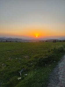 Alba o tramonto visti dall'interno dell'hotel o dai dintorni
