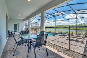 Balkon atau teras di Mickey's Retreat /Pool With Water Slide/ Game Room