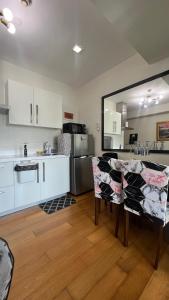 Η κουζίνα ή μικρή κουζίνα στο Cloud Nine Escape