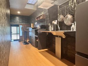 Η κουζίνα ή μικρή κουζίνα στο Tsumugu