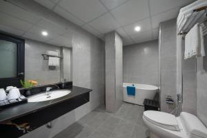 Koupelna v ubytování SQ Hang Gai hotel & Spa