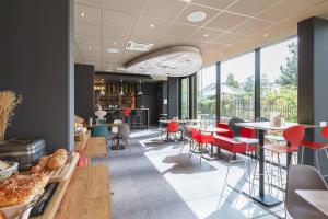 Restaurace v ubytování ibis Lyon Carre De Soie