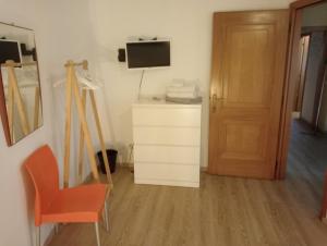 A television and/or entertainment centre at B&B Color Rovereto