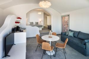 Khu vực ghế ngồi tại Felicity Cave Suites