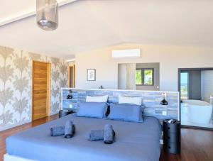 Posezení v ubytování Luxueuse Villa Calypso - Piscine et vue mer