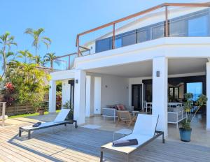 Balkón nebo terasa v ubytování Luxueuse Villa Calypso - Piscine et vue mer