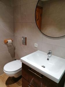 Vannituba majutusasutuses Bastogne Maison de vacances avec sauna