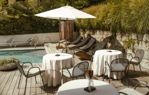 The swimming pool at or close to Hotel Villa Freiheim