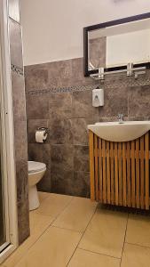 A bathroom at Penzion Nevada