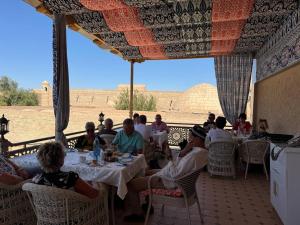 Tetamu yang menginap di Khiva Minor