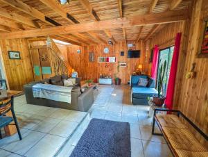 Χώρος καθιστικού στο Habitación n°3 | Hostal La Casona Pucón