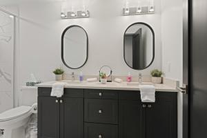 Φωτογραφία από το άλμπουμ του Luxury 171-3 Condos with Magnificent Lakeview σε Leamington