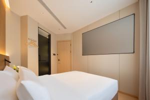 Shanghai Captain 5 Youth Hotel - Xinzhuang Metro Station TV 또는 엔터테인먼트 센터
