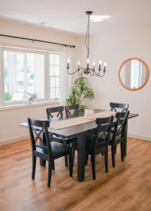 Fotografie z fotogalerie ubytování Annapolis Charm Waterfront Getaway Near USNA - FISH & CRAB from your PRIVATE PIER! v destinaci Annapolis