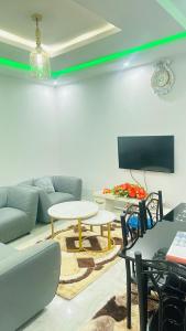 TV/trung tâm giải trí tại SK Lodge Kinshasa +22 ảnh