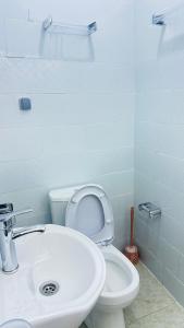 Phòng tắm tại SK Lodge Kinshasa