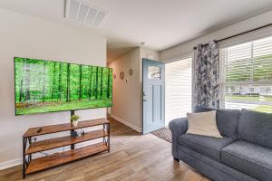 Posedenie v ubytovaní Family Home Near Marina in Ocean Isle Beach!