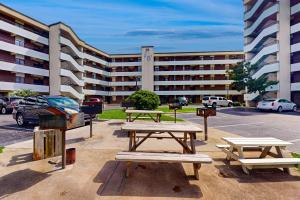 Gallery image of Summer Winds Unit #407 in Indian Beach +21 photos