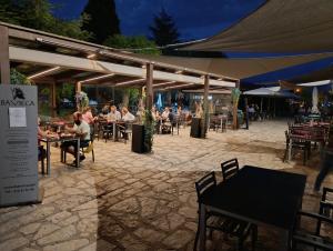 Restaurace v ubytování Hostal Bavieca