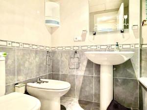 Kúpeľňa v ubytovaní Apartment in Aguadulce near La Envia Golf