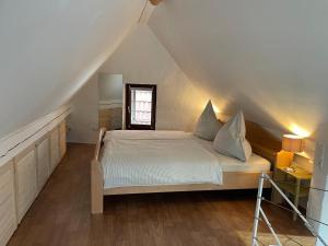 Postel nebo postele na pokoji v ubytování "Casita linda "am Donnersberg