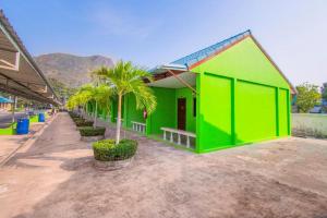 Nespecifikovaný výhled na hory nebo výhled na hory při pohledu z hotelu