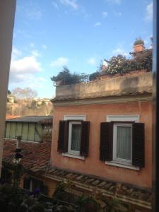 Budova, v ktorej sa apartmán nachádza