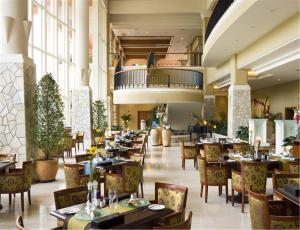 Restaurace v ubytování Hillview Golf Resort Dongguan