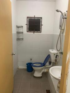 Bilik mandi di ARIDAWA Homestay +1 gambar