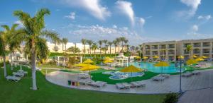The swimming pool at or close to Aurora Oriental Resort Sharm El Sheikh
