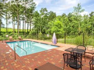 Photo de la galerie de l'établissement Comfort Suites Mandeville - Covington, à Mandeville