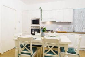Кухня или мини-кухня в Casa vacanze Mura Antiche
