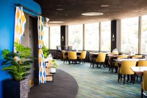 Restaurace v ubytování Radisson Hotel Duluth-Harborview