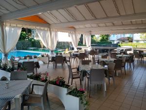 Restaurace v ubytování Hotel Palm Beach