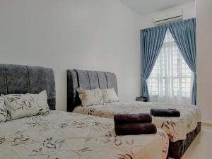 Postel nebo postele na pokoji v ubytování NEW Stylish 18Pax 4BR House Semabok 5mins to Town