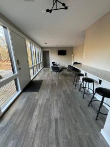 Gallery image of Creekside Cabin - 5 Mins from LA TECH and Sports Complex in Ruston
