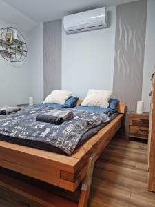 Posteľ alebo postele v izbe v ubytovaní We love Tokaj cottage